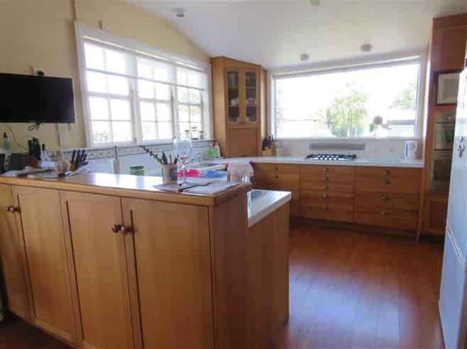 41 Barrett Street , Westown