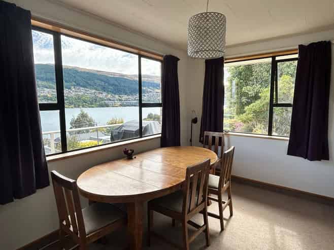 626 Peninsula Road, Kelvin Heights