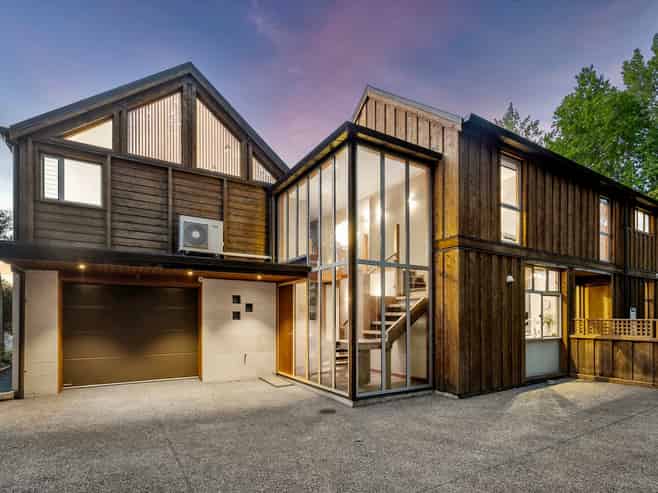 8 Bridgewater Lane, Stoke