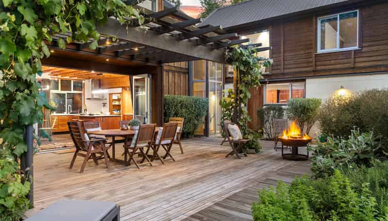 8 Bridgewater Lane, Stoke