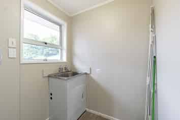 81 Oakfield Crescent, Pukete