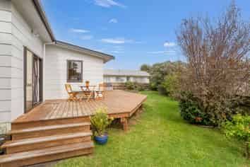 52 Mazengarb Road, Paraparaumu Beach