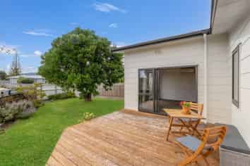 52 Mazengarb Road, Paraparaumu Beach