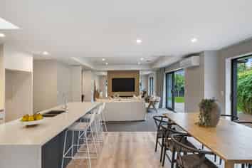 12 Karere Avenue, Marshland