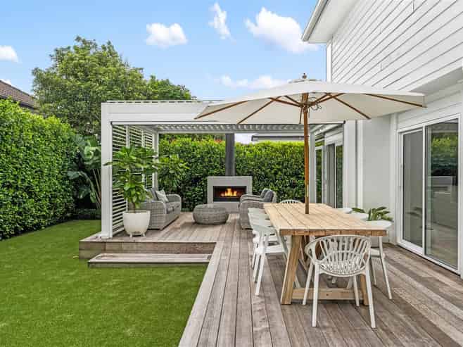  44 Milford Road, Milford