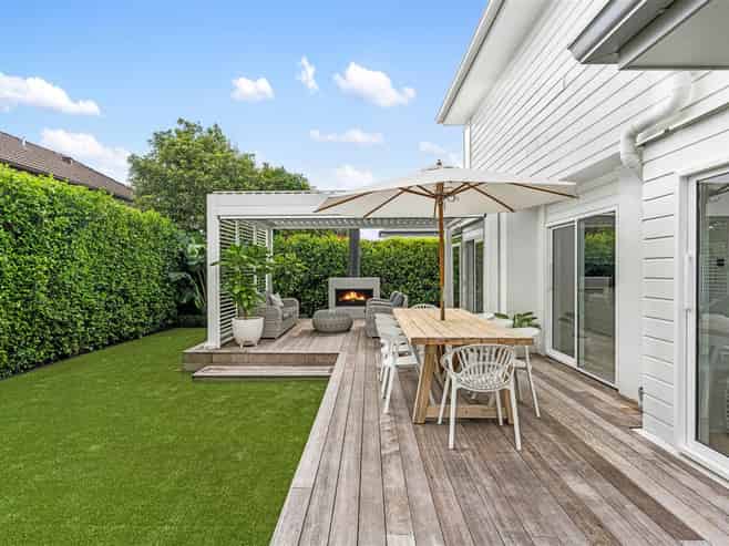  44 Milford Road, Milford