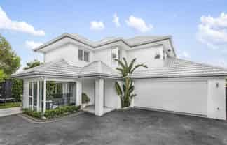  44 Milford Road, Milford