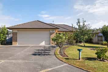 4 McLeod Place, Papamoa