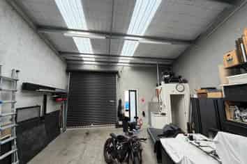 Modern 53 sqm Industrial Unit 