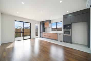 10 Kaapehu Street, Karaka