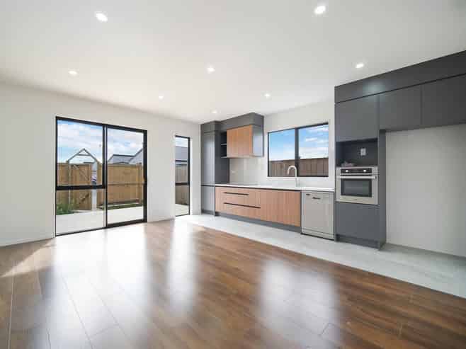 10 Kaapehu Street, Karaka