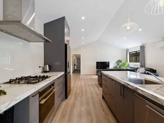 27 Bale Road, Queenstown