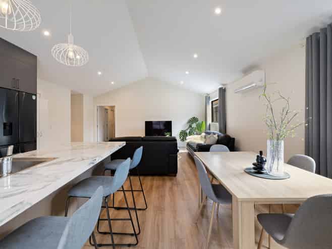 27 Bale Road, Queenstown