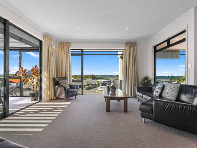 16 Parkland Rise, Omokoroa