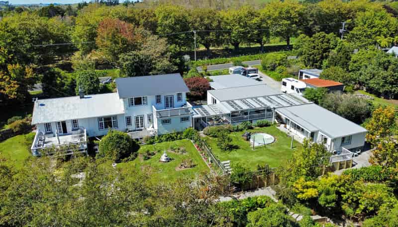 1324 Egmont Road, Egmont Village