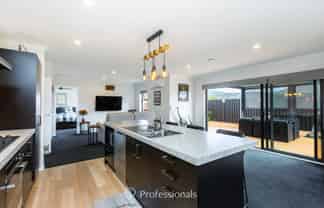 34 Filmer Crescent, Wallaceville