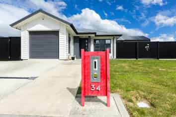 34 Filmer Crescent, Wallaceville