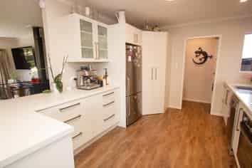 175 Middle Road, Allenton