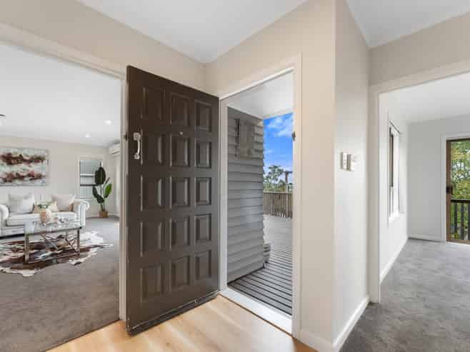 99 Awaroa Road, Sunnyvale