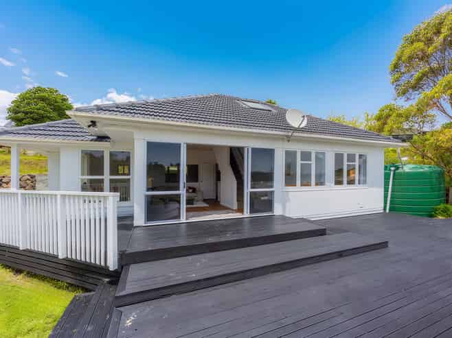 1121 Whakapirau Road, Whakapirau