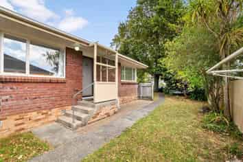 1/3 Salisbury Road , Birkdale