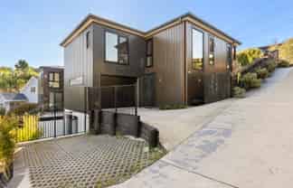 48A Peter Terrace, Castor Bay