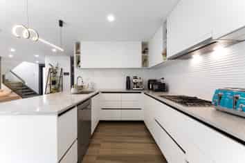 48A Peter Terrace, Castor Bay