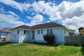 6 McGuire Street, Hawera