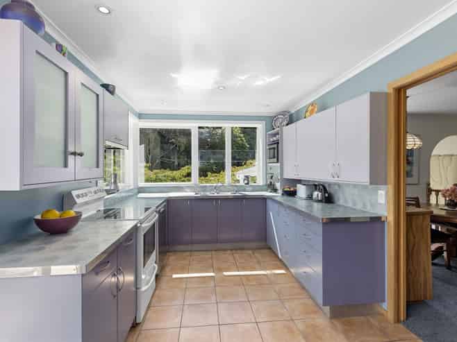 16 Fendalton Crescent, Pinehaven
