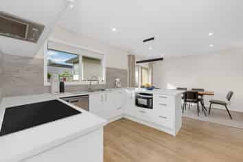 310 Hurstmere Road, Takapuna