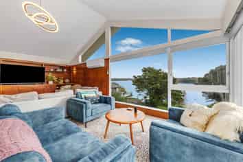 310 Hurstmere Road, Takapuna