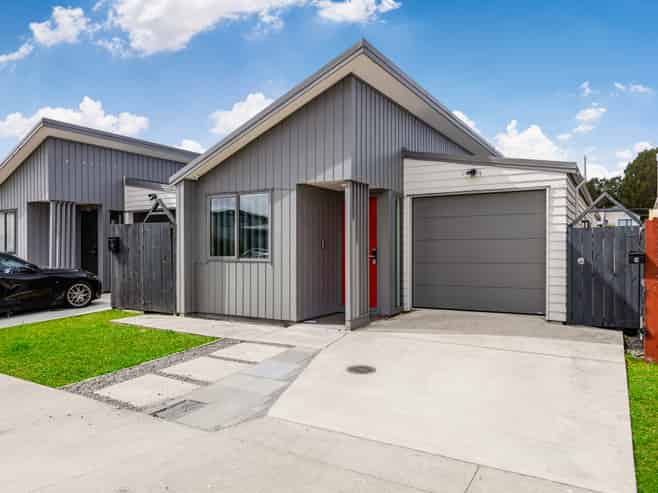 14 Clayden Shuttleworth Street, Papakura