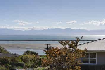 37 Marybank Road, Atawhai