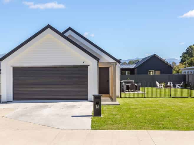 16 Ross Taylor Lane, Masterton