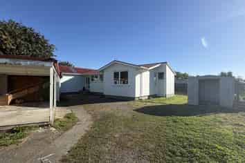 83 River Road, Masterton