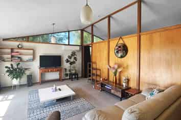 96 Daniels Road, Redwood