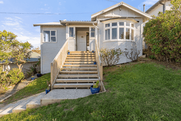 42 Tirangi Road, Rongotai