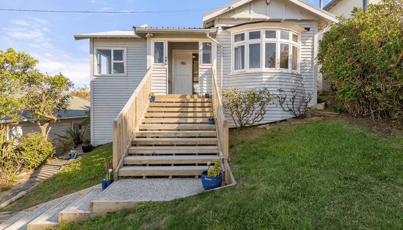 42 Tirangi Road, Rongotai