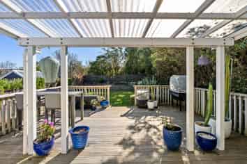 42 Tirangi Road, Rongotai