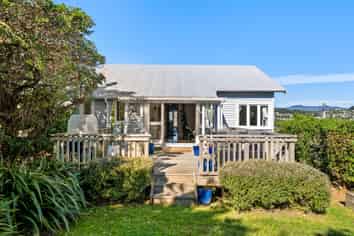 42 Tirangi Road, Rongotai