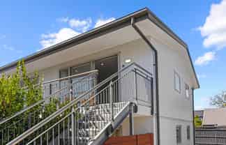 6/31 Clissold Street, Merivale