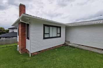 13 Barron Drive, Green Bay