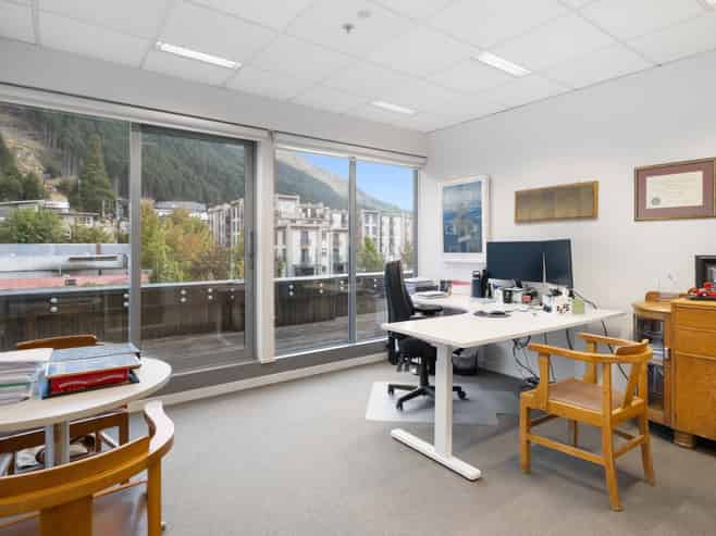 Prime office space with panorama views