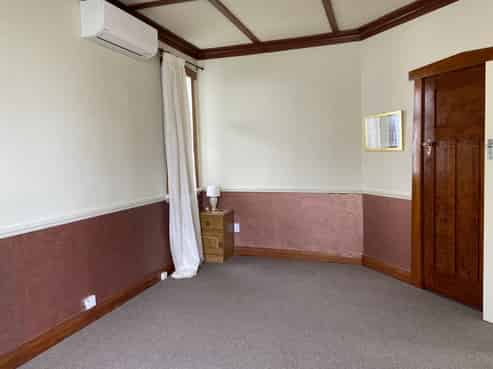 B/195 Gill Street, Strandon