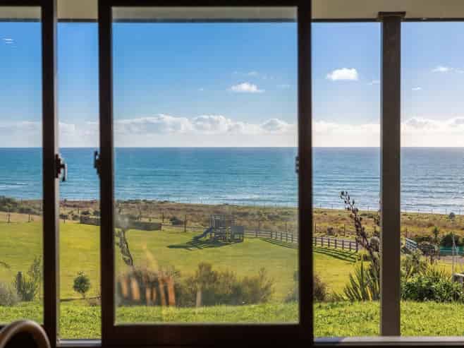 574 Tora Farm Settlement Road, Tora