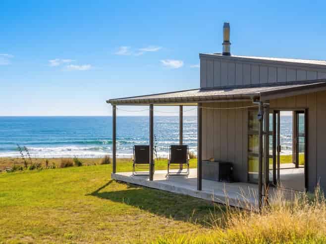 574 Tora Farm Settlement Road, Tora