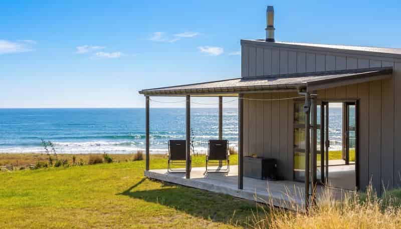 574 Tora Farm Settlement Road, Tora