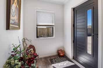 10 Ash Close Levin, Levin