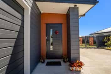 10 Ash Close Levin, Levin