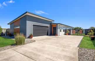 10 Ash Close Levin, Levin